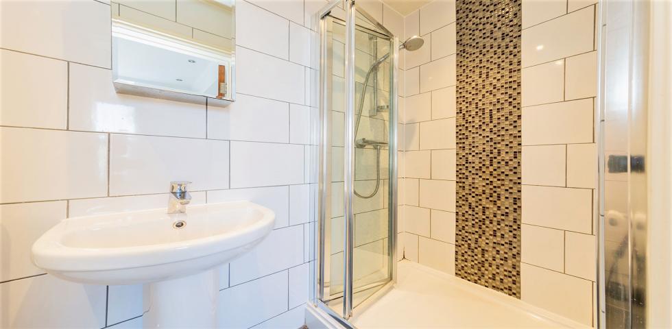 			3 Bedroom, 2 bath, 1 reception Flat			 Blenheim Gardens, Willesden Green